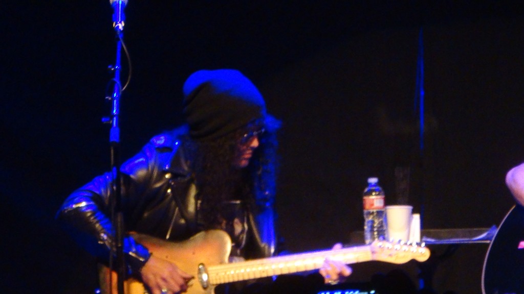 SLASH AND GEORGE THOROGOOD THE CANYON CLUB KMET PARAQUAT KELLEY BENEFIT&nbsp;12/14/2014