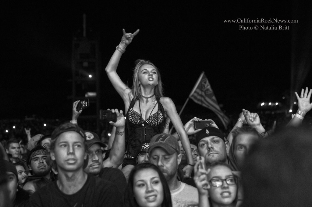 KNOTFEST DAY II: Slipknot, Bring Me The Horizon, Clutch & more&nbsp;10/25/15