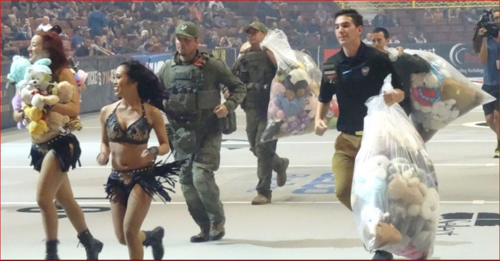 LA KISS to Donate Over 300 Teddy Bears to Santa Ana Police Department on September 7,&nbsp;2016