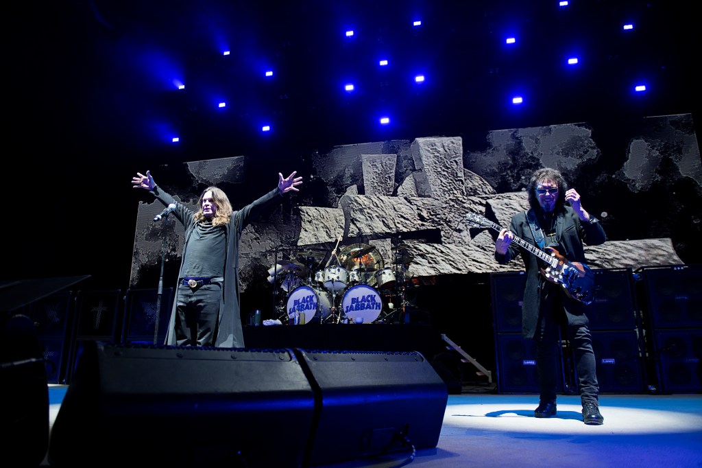 BLACK SABBATH at OZZFEST (Ozzfest Meets Knotfest) San Manuel Amphitheater Festival Grounds San Bernardino, CA&nbsp;9/24/2016