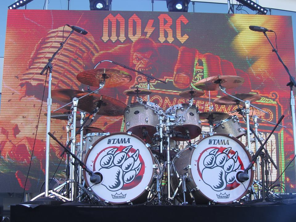 Mr. BIG and The Winery Dogs on the Monsters Of Rock Cruise MONSTERWOOD October&nbsp;2016