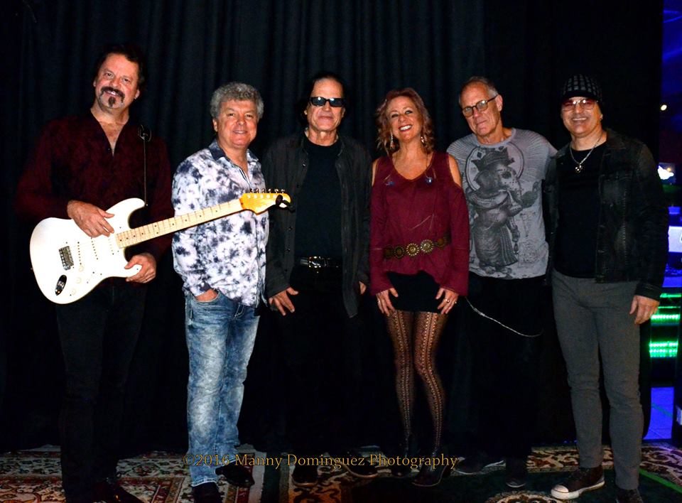 15823398_724086031087241_472791391684232682_n