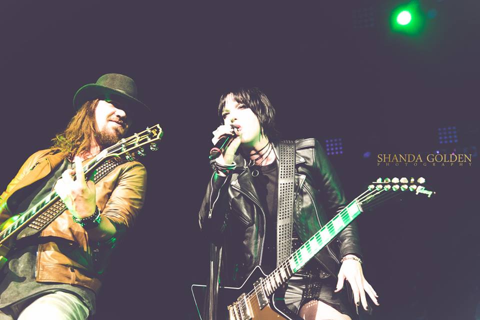 40066358_308479589909909_4859546644049297408_n