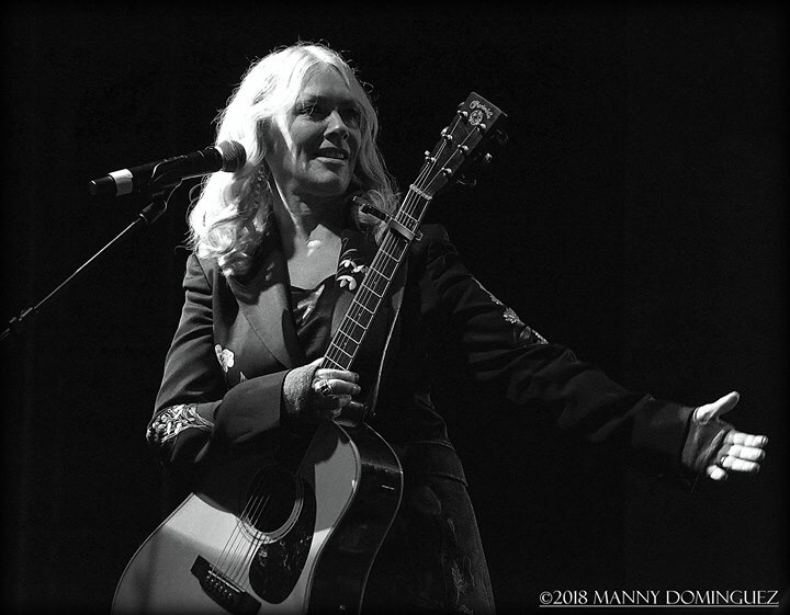 Roadcase Royale Featuring Nancy Wilson Irvine Bowl Park Laguna Beach Concert&nbsp;12/8/2018