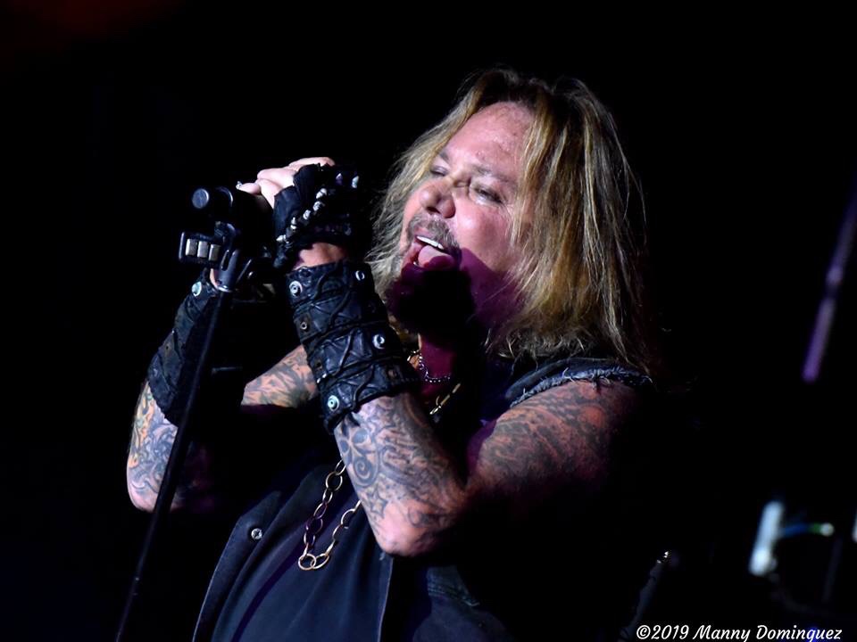 Vince Neil of Mötley Crüe performed at the brand New Canyon Club in Montclair last night, April 5th  The Canyon&nbsp;Montclair
