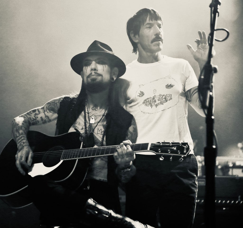 Above Ground 3 Never Mind The Bollocks and Transformer The Fonda Theatre Anthony Kiedis Dave Navarro Josh Freese pics&nbsp;12/20/2021