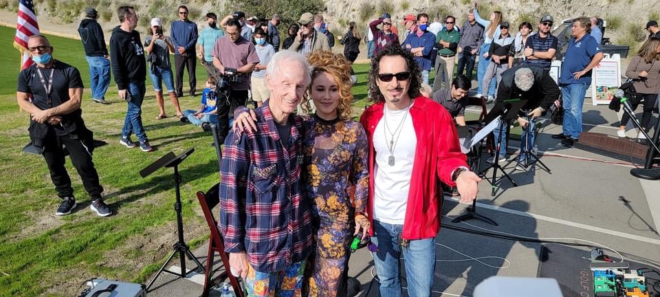 Robby Krieger 76th birthday Haley Reinhart, Ed Roth, Dawson Medlock, Sal Marquez, Jock Ellis at DeBell Golf Course Driving Range Opening Ceremony Burbank&nbsp;1/8/2022