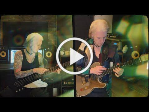 JOHN 5 of Motley Crue’s Playthrough Video”Strung Out”