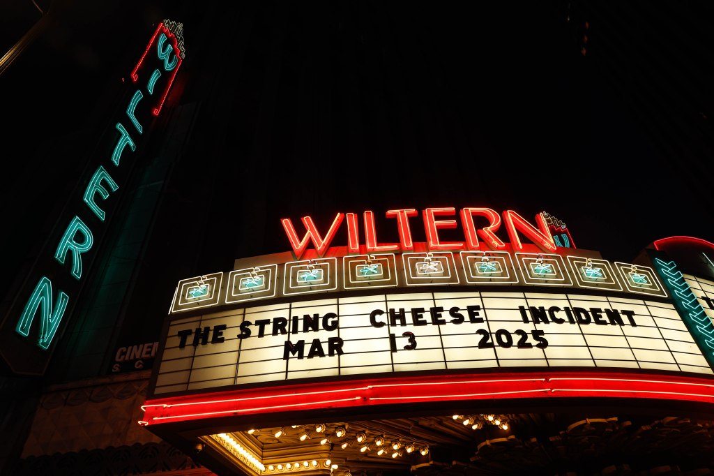 Legendary jam band String Cheese Incident played the Wiltern Theater in Los Angeles March 13th with Pigeons Playing Ping&nbsp;Pong